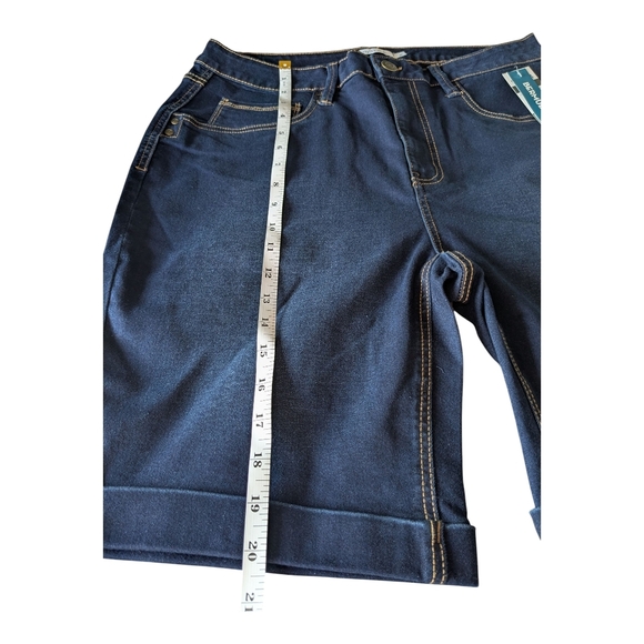 Dark Blue Denim Shorts. Size 16. - Picture 5 of 8